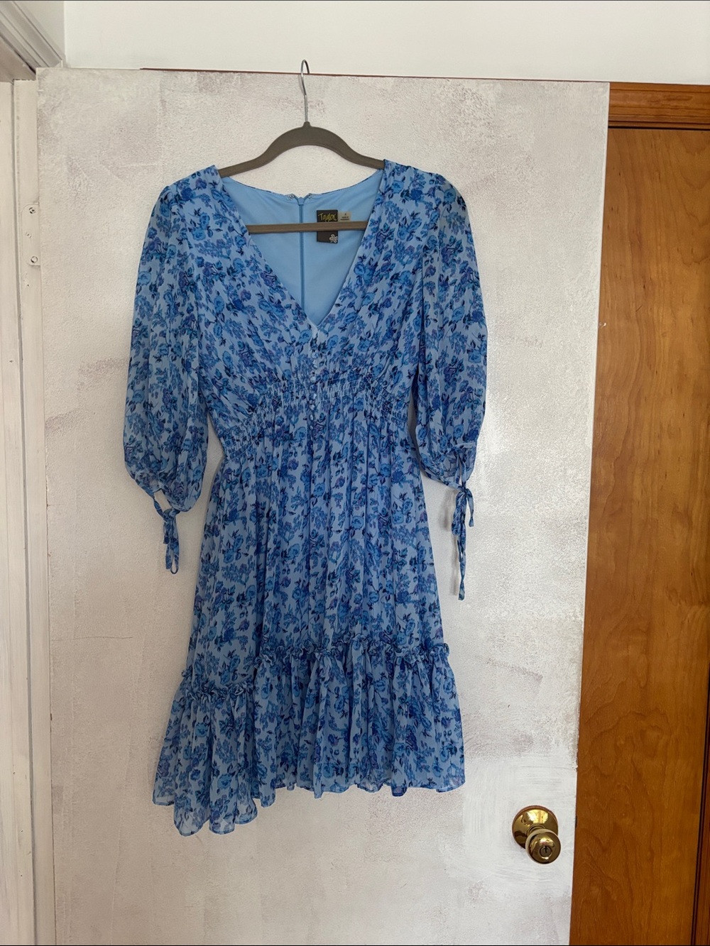 Taylor Blue Floral V-Neck Tiered Dress